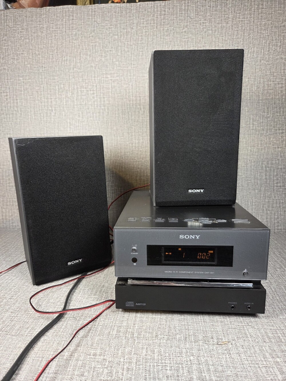 Sony HCD-CBX1 Micro Stereo System CD Player AM/FM Radio Speakers